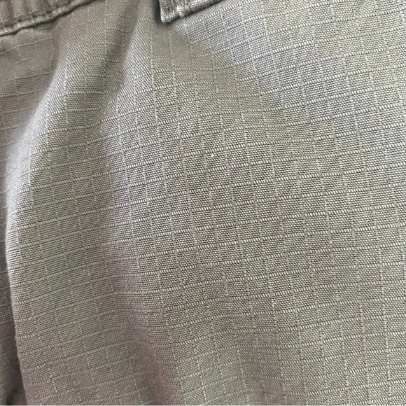 Cabela’s Men’s Cotton Grayish RipStop Cargo Pants Sz 36/30 Outdoor Workwear - Picture 4 of 9